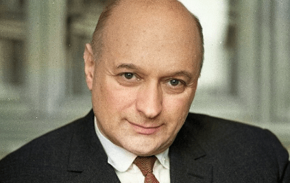 Mijaíl Lifschitz: «El artista y la falsa&nbsp;consciencia»